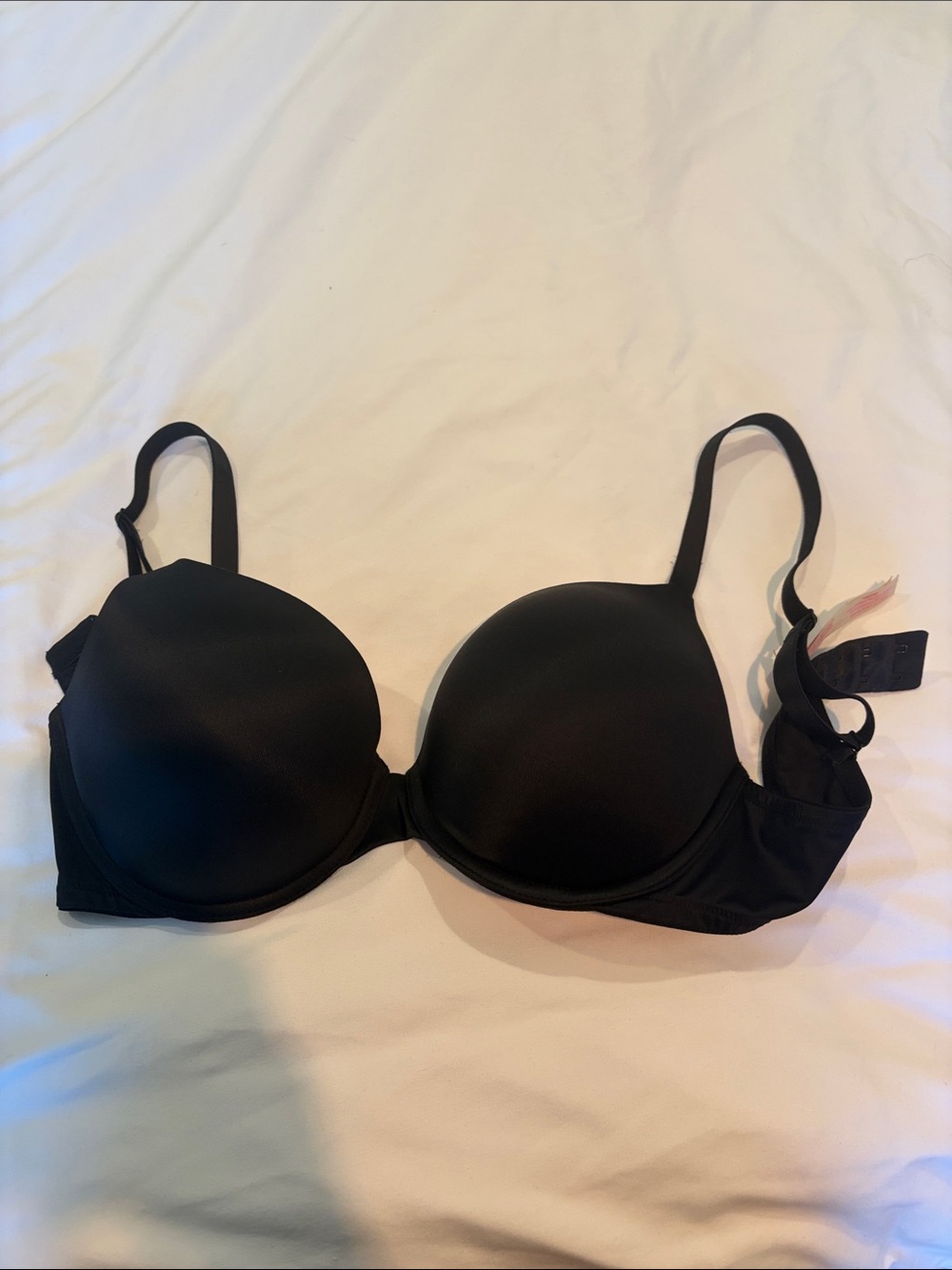 PINK Victoria's Secret Black Molded T-Shirt Bra
